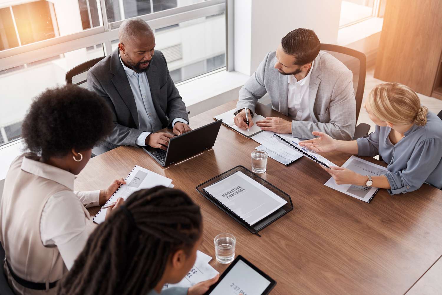 corporate solution manager